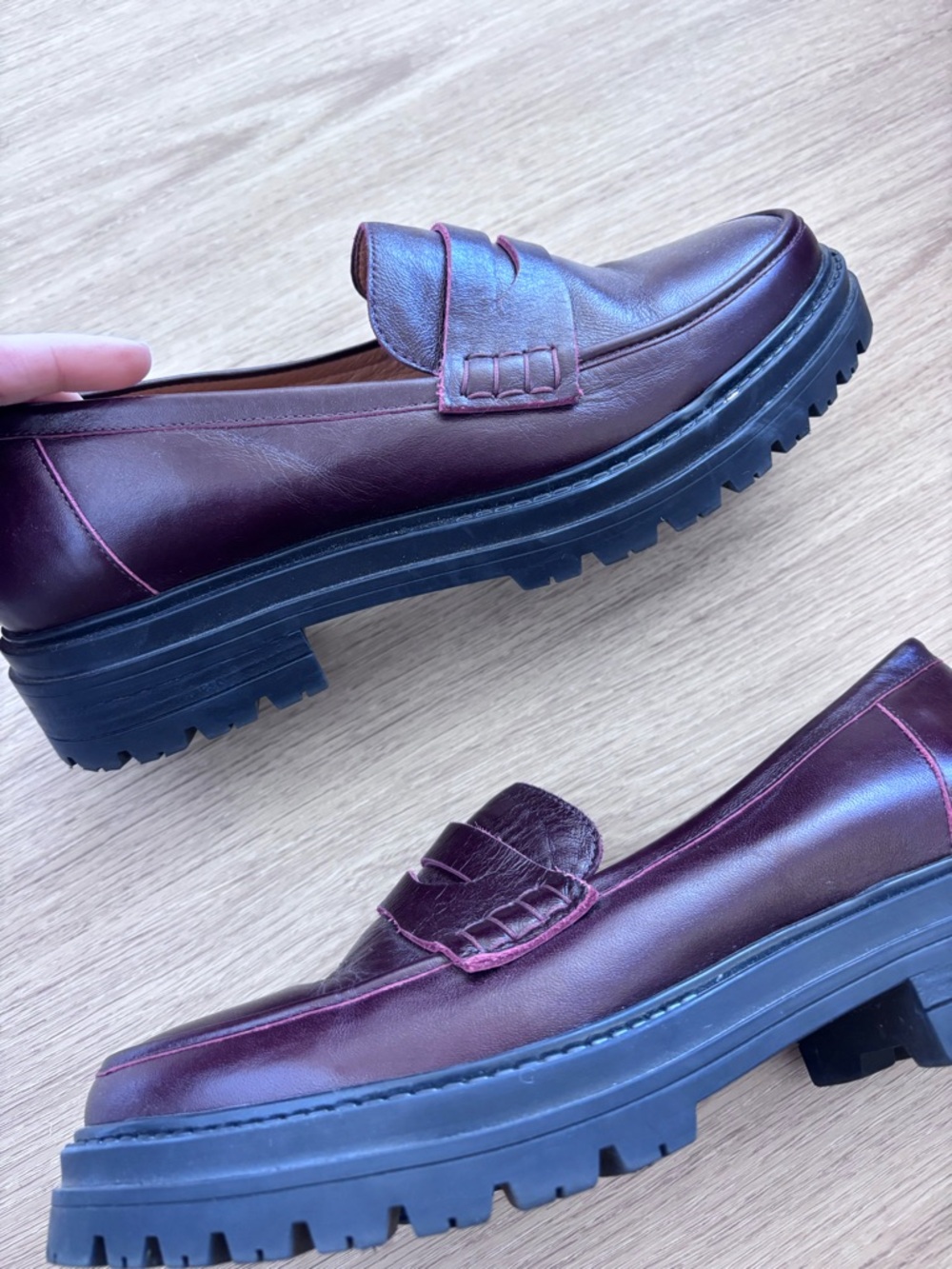 EUC Sézane Albane Loafers in Glossy Burgundy Size 9 - Picture 8 of 11